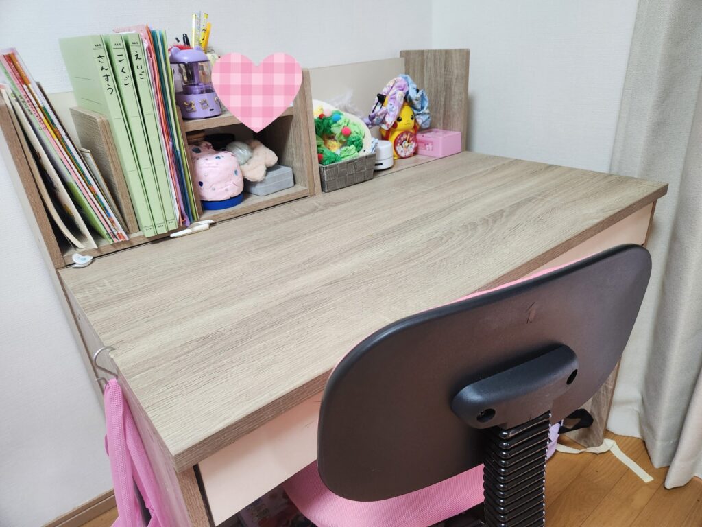 娘の机の写真